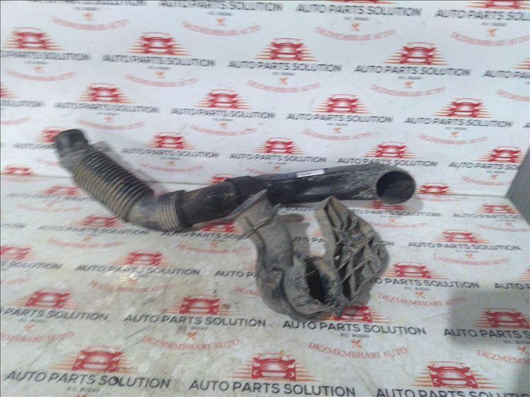 tubulatura admisie 1.6d citroen berlingo an fabr. 2010