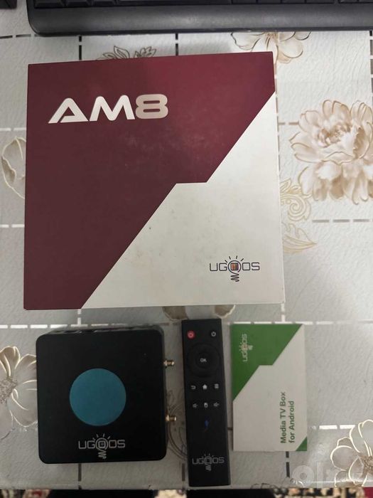 TV приставка Ugoos AM8 , черный