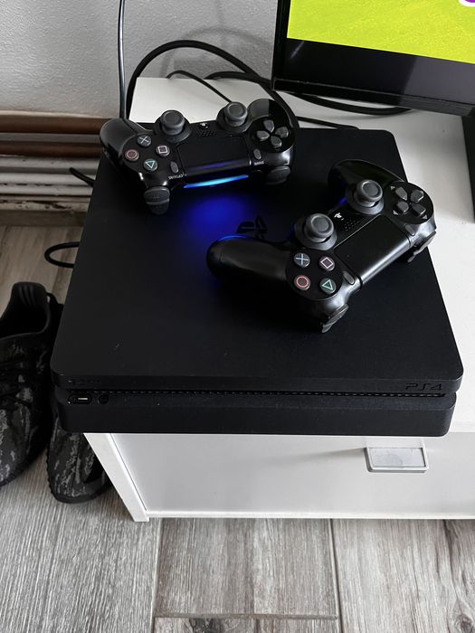 Playstation 4 Slim 500 GB