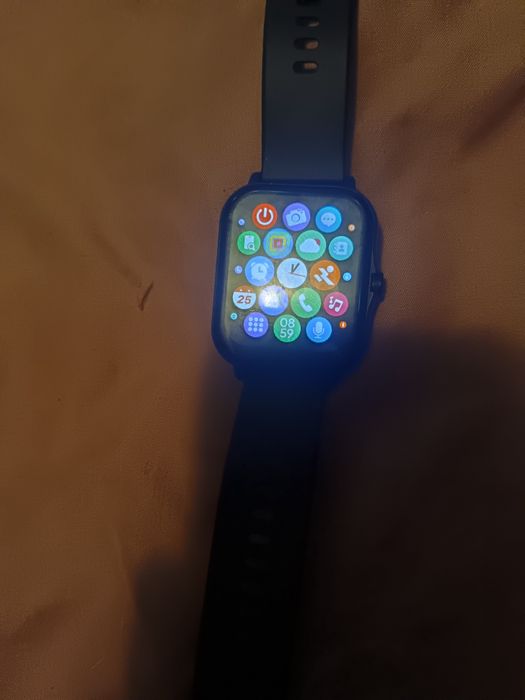 Ceas smartwatch – apeluri, notificari, joc, compatibil Android si iPhone