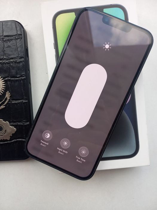 Айфон 14 идиял  .