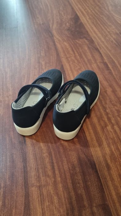 Продам туфли в отличном состоянии  .