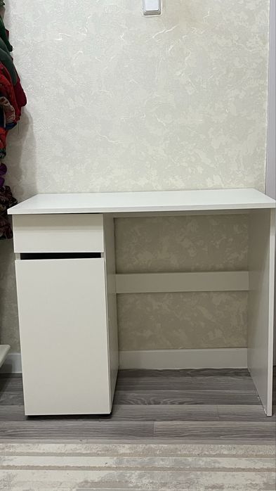 Стол компьютерный Токио, 86х50x75 см, белый