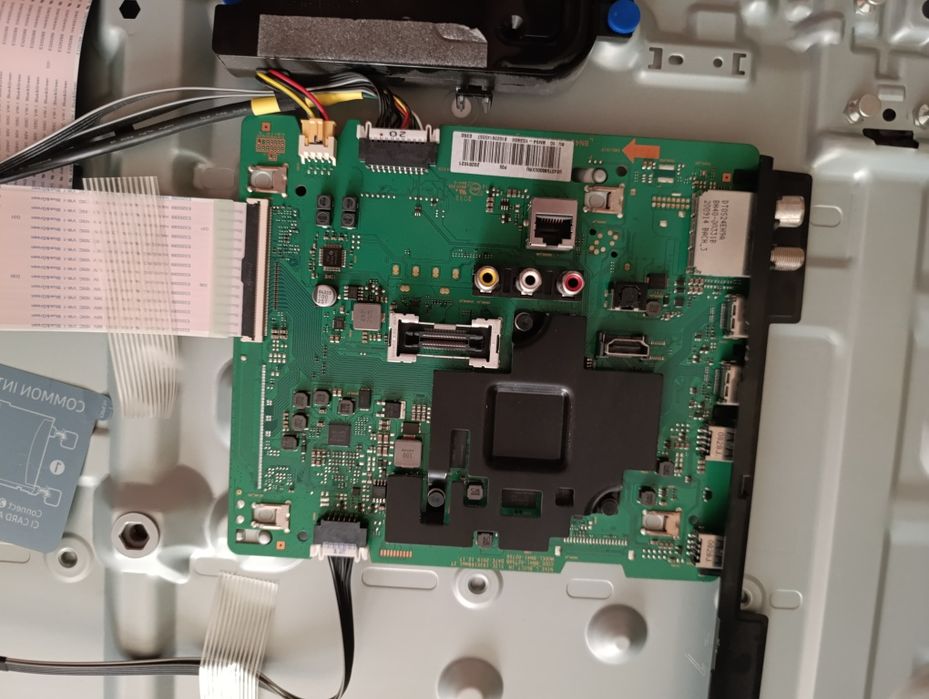 Samsung ue43tu8000u разбита матрица