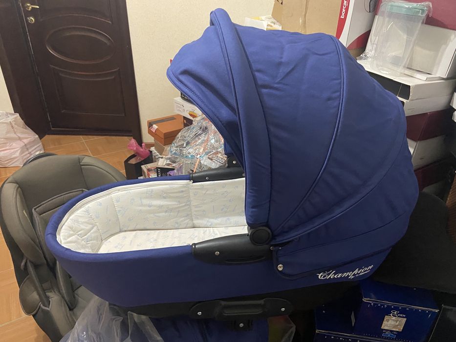 Коляска Champion в идеальном состоянии