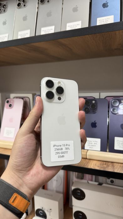 iPhone 15 Pro 256GB