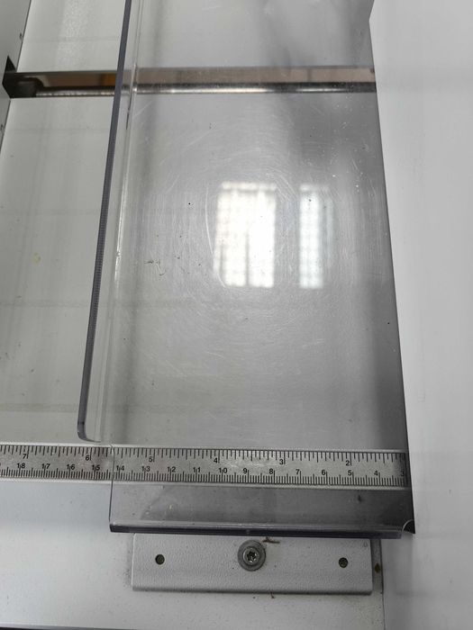 Гилотина Ideal 4305 - Професионална ръчна гилотина за рязане на хартия