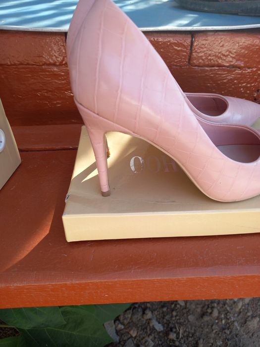 Продам туфли и босоножки