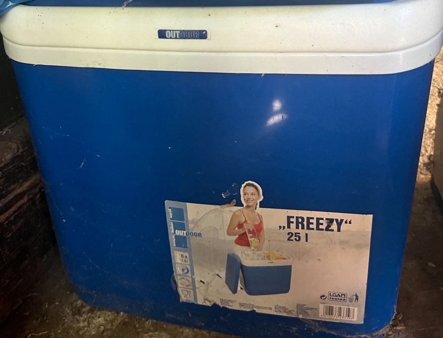 Ladă frigorifică …25 Litri…