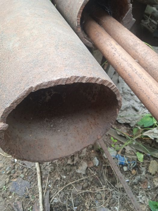 Продам трубу и швеллер 26недорого