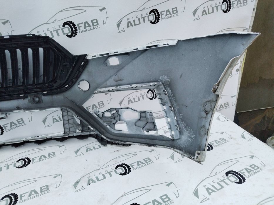 Bara fata Skoda Octavia 4 VRS  an 2019-2020-2021-2022-2023