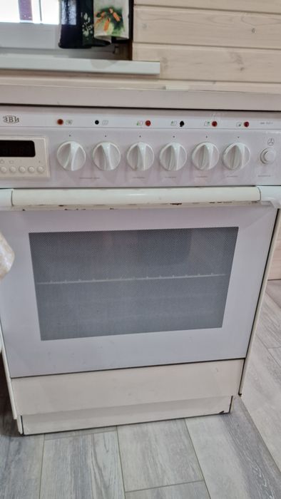 Продам электроплиту