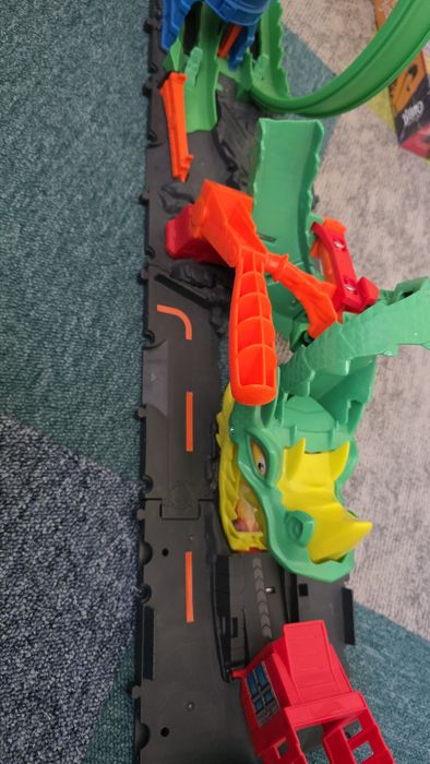 Комплект за игра Hot Wheels City - Dragon Drive Firefight