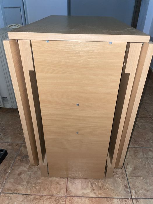 Masă pliantă- stare foarte bună