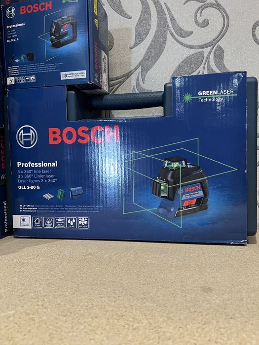 Trepied  Bosch BT 250-Sigilat (am si Nivele laser)
