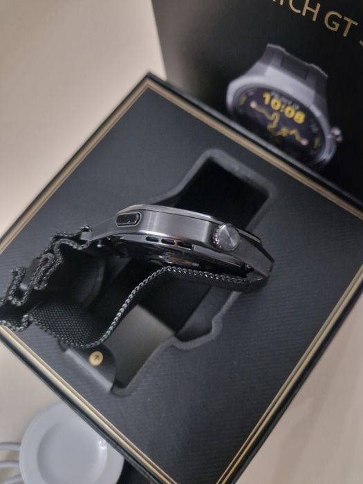 Продам смарт часы Huawei Watch GT 5 Pro GT 5
