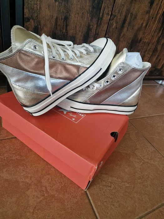 ексклузивни кожени маратонки Converse, 41 размер,26 см,нови с етикети.