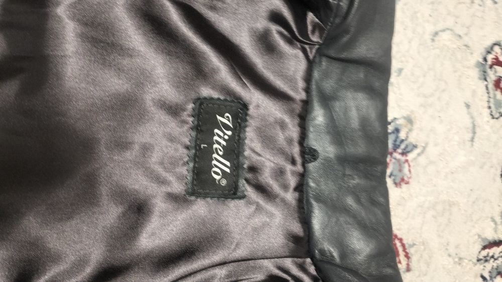 Кожаная куртка 100%