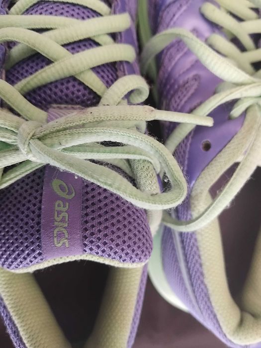 Дамски маратонки ASICS 36