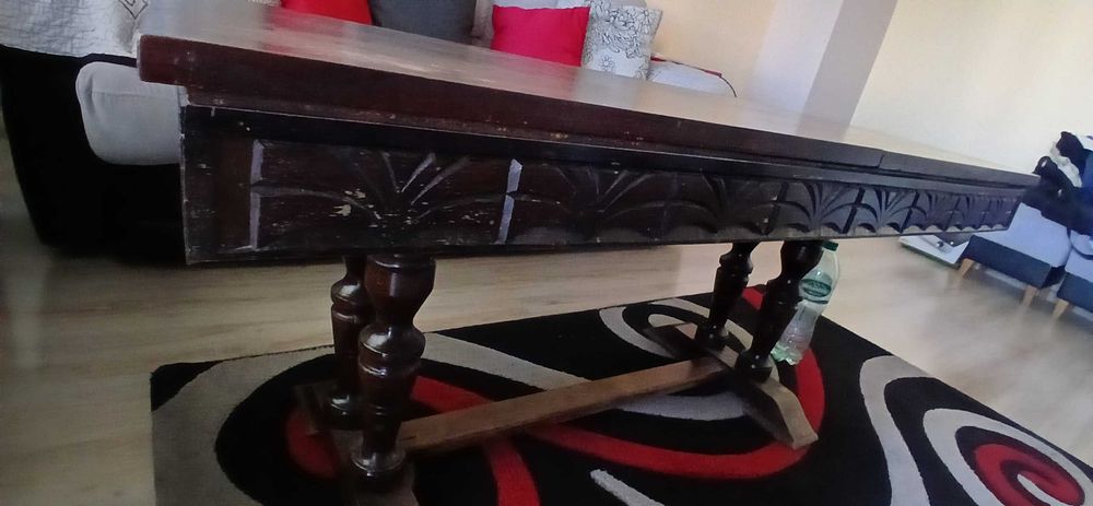 Холна маса,стабилна,от дърво