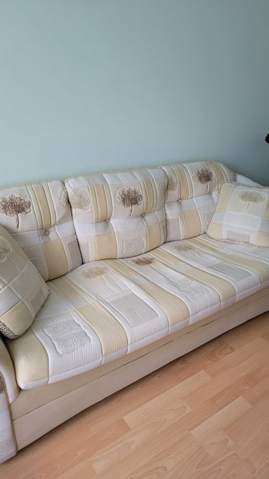 Диван и фотьойли в отлично състояние