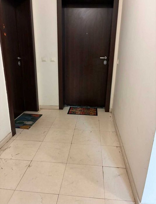 Продава 2-стаен апартамент и двоен гараж на ул. Риккардо Ваккарини