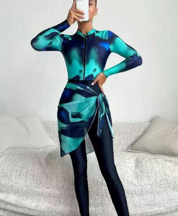 Продаю купальники новые