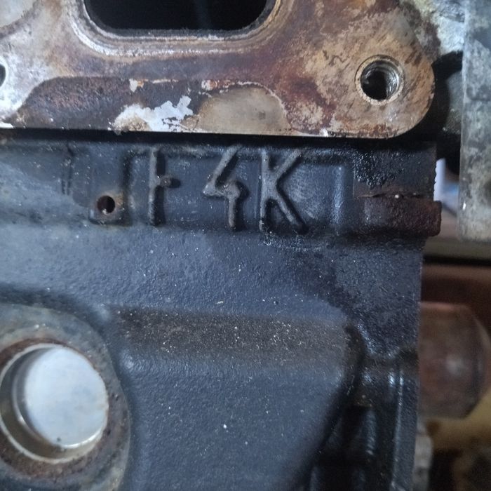 Рено Пежо цетроян