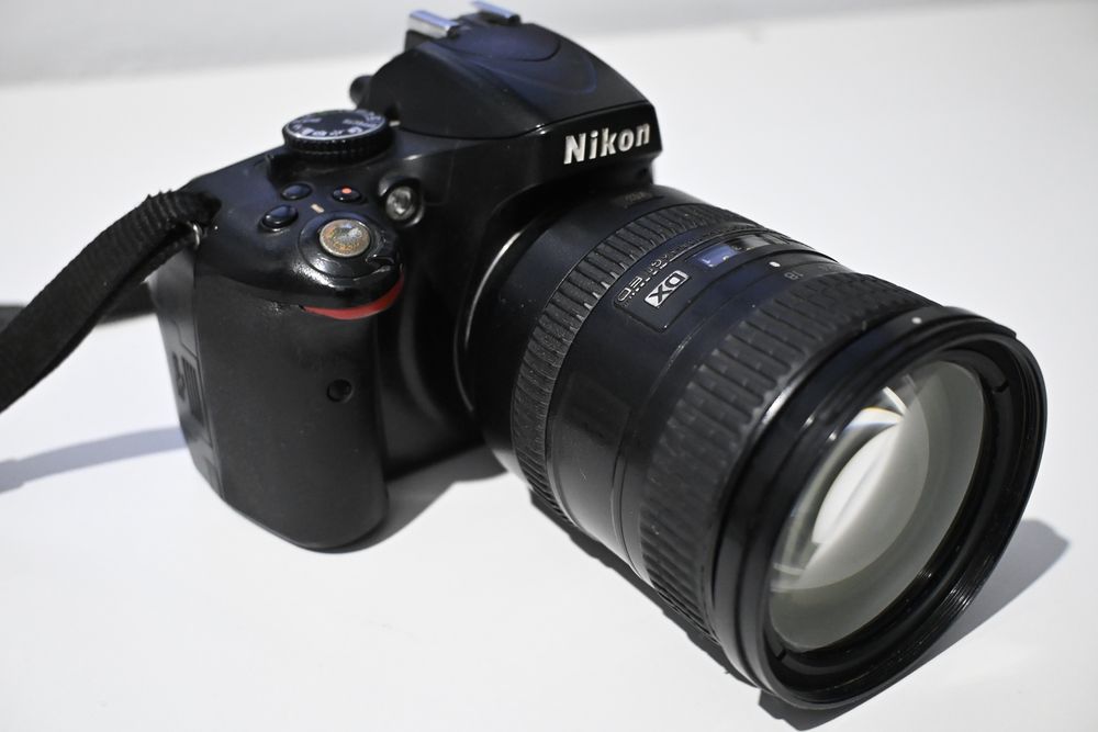 Nikon D5100 + 3 baterii