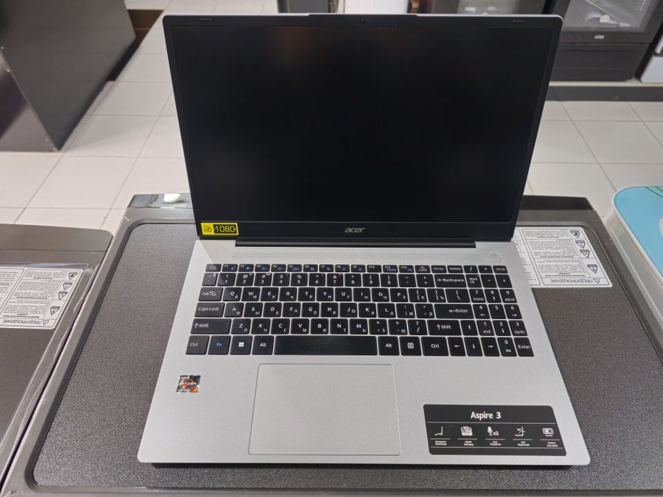 Acer Aspire Ryzen 7-7730U 16/512GB Silver