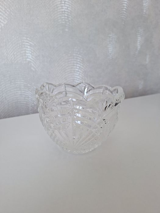 Хрустальная ваза-конфетница