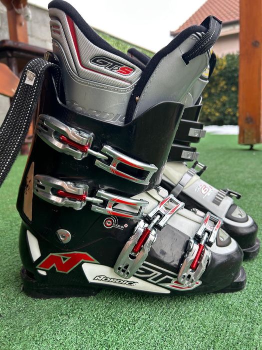 Schiuri atomic 199cm cu clapari 41-43,5