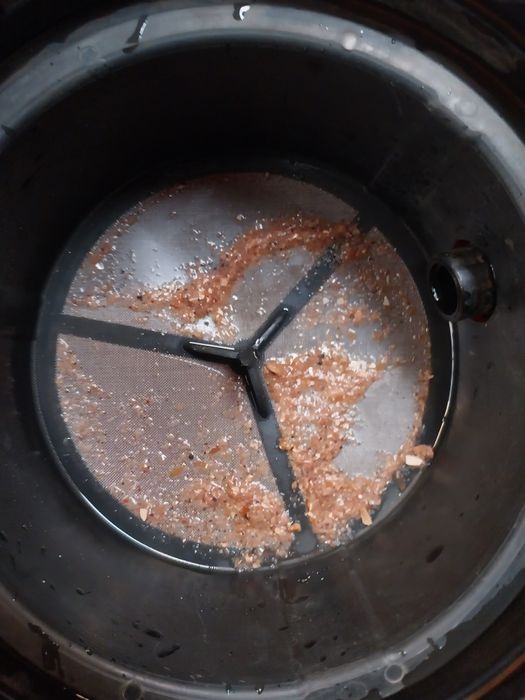 Машина за отпушване -почистване на радиатора на парното