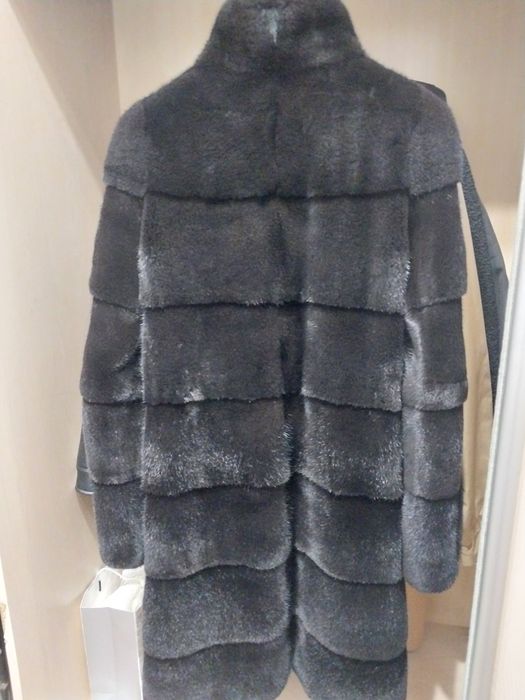 Продам шубу норковую