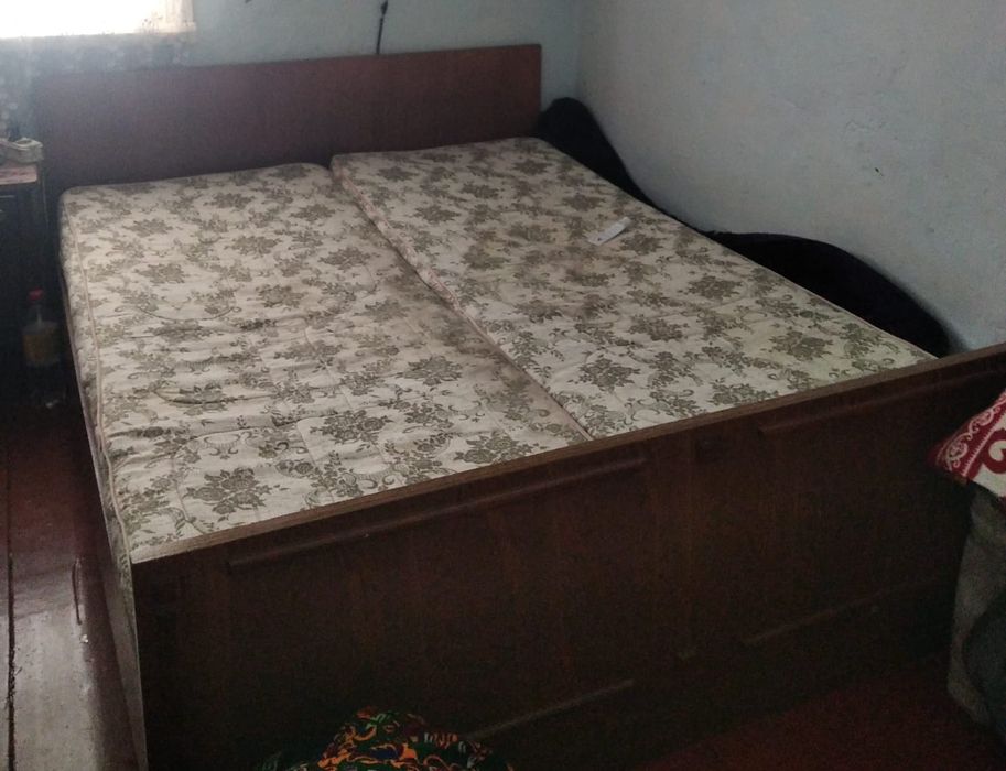 Продам диван двух спальное