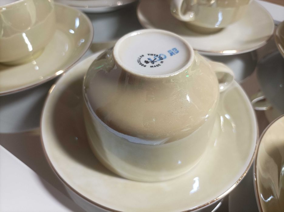 Старинен български порцеланов сервиз на Китка