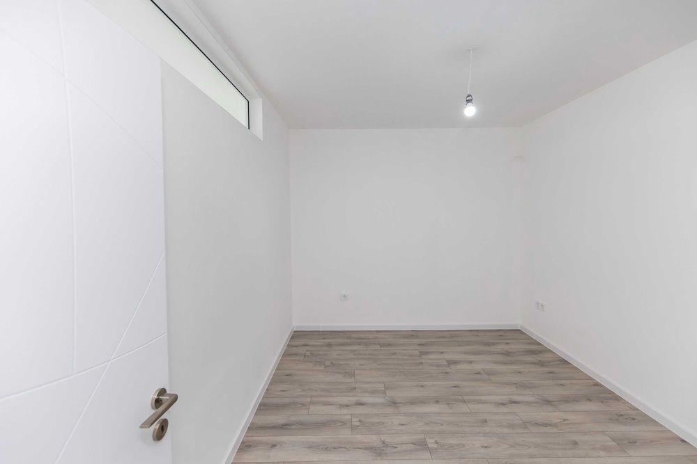 Продава се Двустаен апартамент в София, Център - 61 кв.м за 1649 €/кв.м - Снимка #9