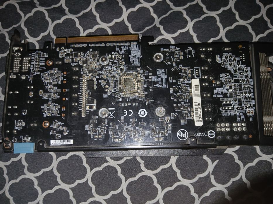 Продам Gigabyte Radeon R9 270X OC 2GD