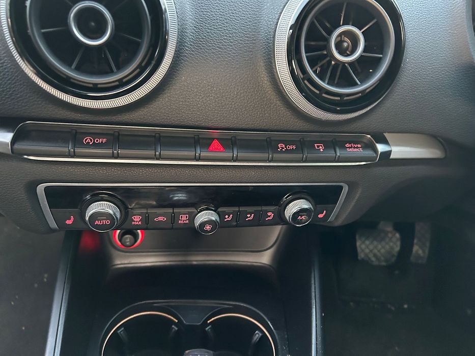 Haion cu lunetă Audi A3 8V 2014 hatchbak