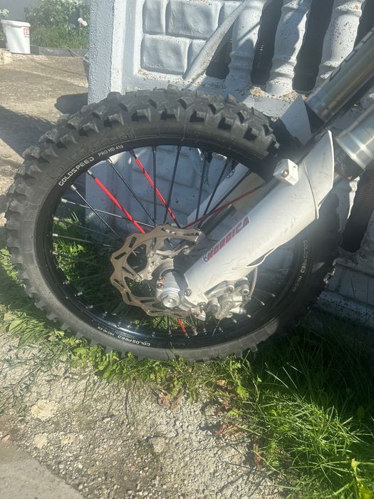 Se vinde ktm sx 125