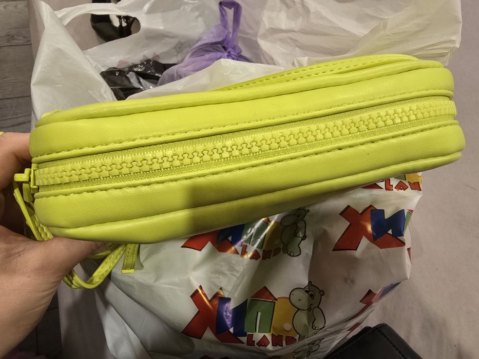 Чанти Adidas, Reebok и Pull&Bear