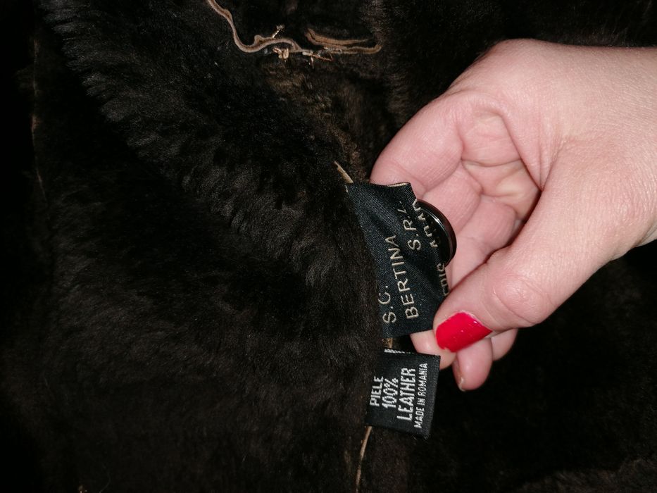 Cojoc Dama Piele Naturala îl vand urgent.350 lei