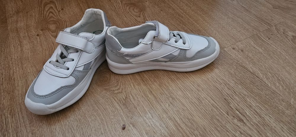 Обувки Български 32 ри номер