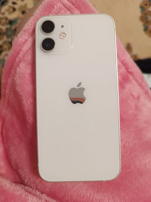 Vand iphone 12 mini (1000lei)