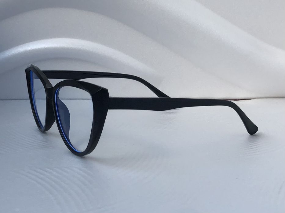 Прозрачни дамски очила за компютър