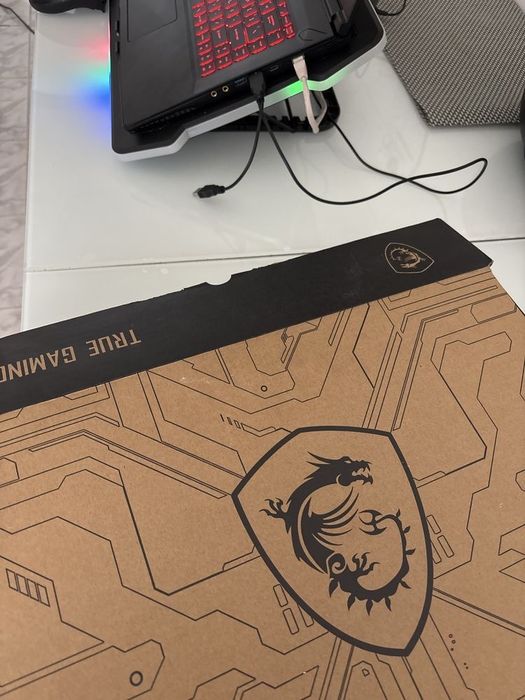 Laptop msi i5 12450 si rtx 4050 6gb
