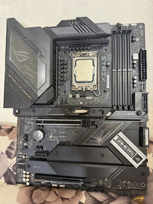 i9-12900KF+Z790 ROG STRIX