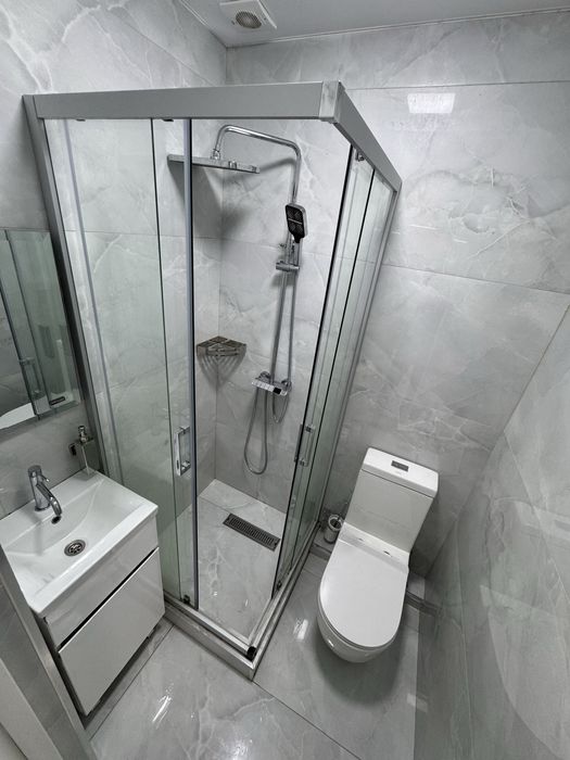 4 хонали зур ремонти ва мебель техникаси билан сотилади