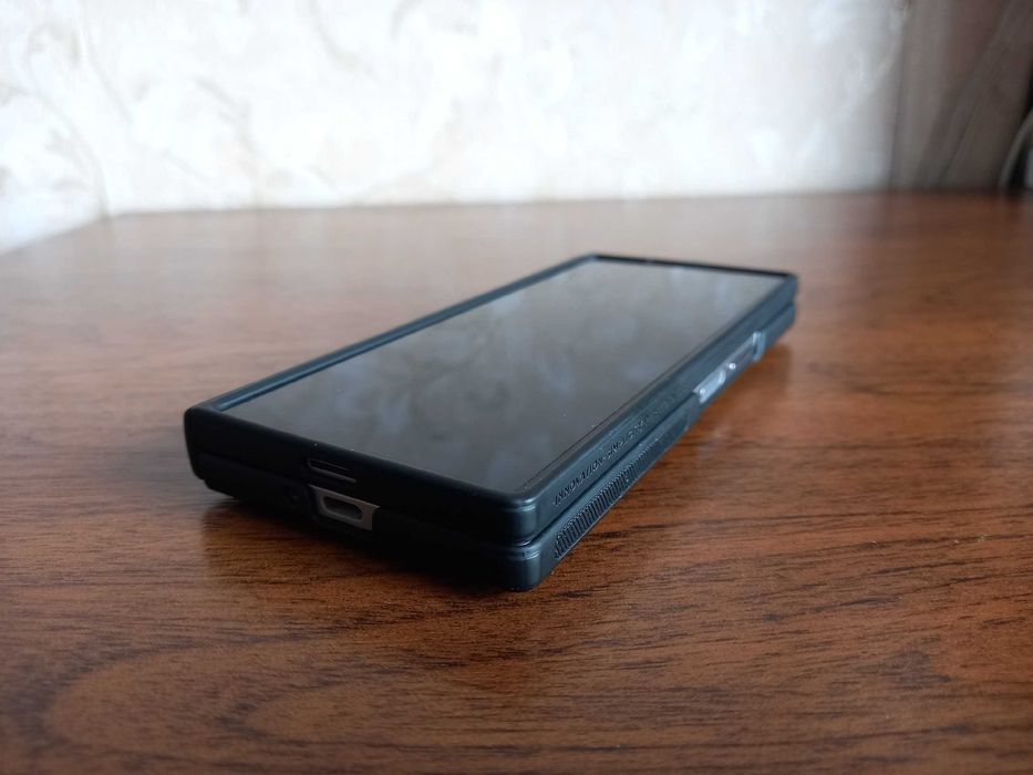 Продам Samsung Z Fold 6