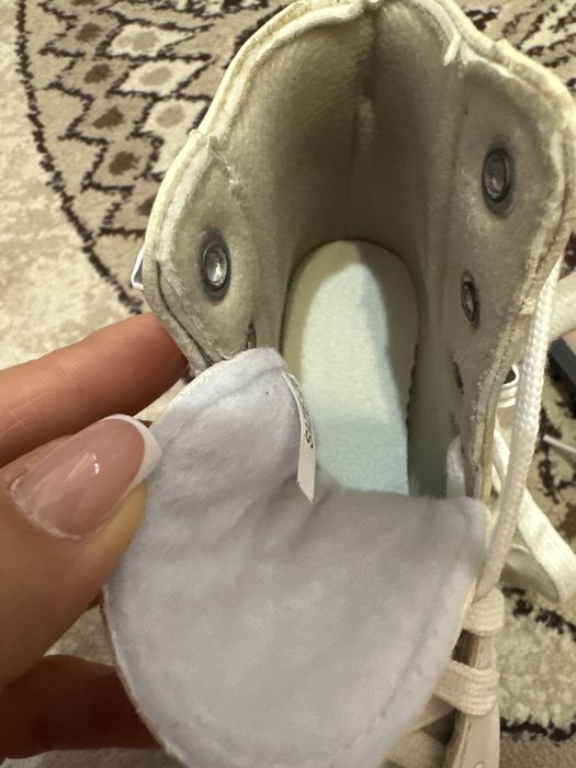 Продам десткие коньки